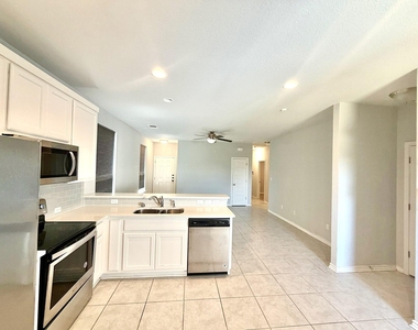 312 Ancellotta Way - Photo Thumbnail 14