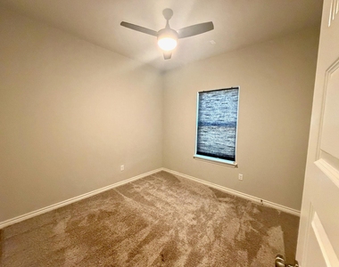 312 Ancellotta Way - Photo Thumbnail 18