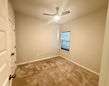 312 Ancellotta Way - Photo Thumbnail 17
