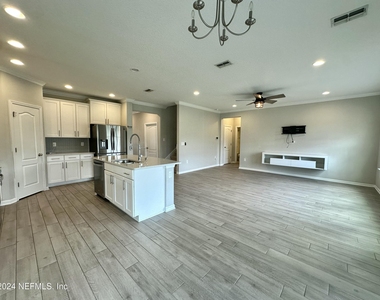 122 Codona Glen Drive - Photo Thumbnail 7
