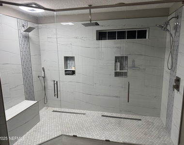 1816 Creekwood Lane - Photo Thumbnail 29