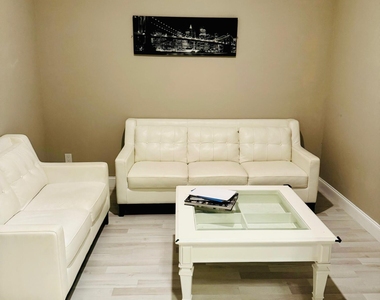 1816 Creekwood Lane - Photo Thumbnail 18