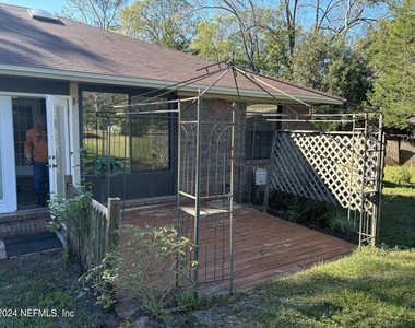 10111 Bradley Road - Photo Thumbnail 9