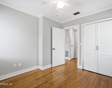 200 Walnut Street - Photo Thumbnail 18