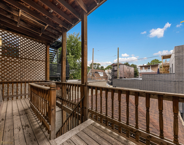 1012 S Oakley Boulevard - Photo Thumbnail 9