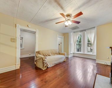 1012 S Oakley Boulevard - Photo Thumbnail 2