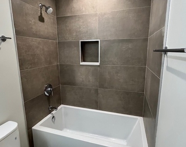 3726 N Racine Avenue - Photo Thumbnail 17
