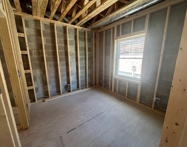 3726 N Racine Avenue - Photo Thumbnail 7