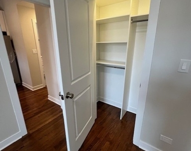 3726 N Racine Avenue - Photo Thumbnail 22