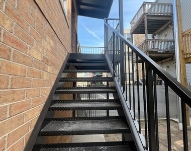 3726 N Racine Avenue - Photo Thumbnail 28