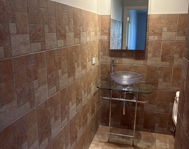 835 Waterview Circle - Photo Thumbnail 13
