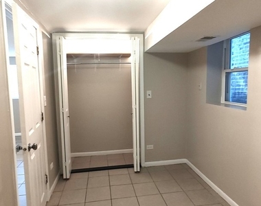 3643 S Hermitage Avenue - Photo Thumbnail 6