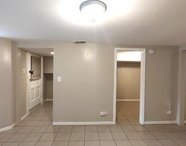 3643 S Hermitage Avenue - Photo Thumbnail 13