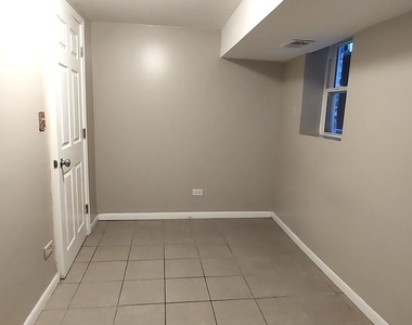 3643 S Hermitage Avenue - Photo Thumbnail 10
