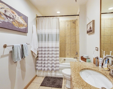 312 N May Street - Photo Thumbnail 12