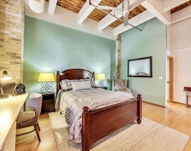 312 N May Street - Photo Thumbnail 9