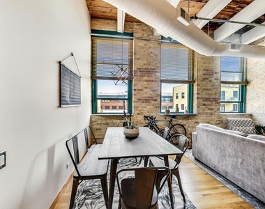 312 N May Street - Photo Thumbnail 8