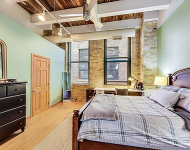 312 N May Street - Photo Thumbnail 10