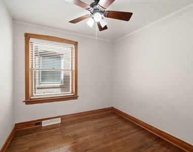 1906 Ridgeland Avenue - Photo Thumbnail 10