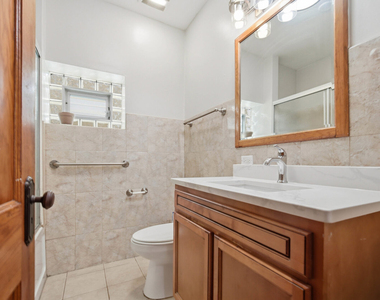 1906 Ridgeland Avenue - Photo Thumbnail 14