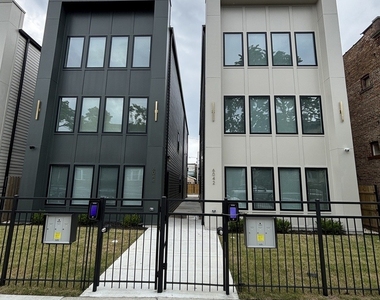 6042 S Eberhart Avenue - Photo Thumbnail 1