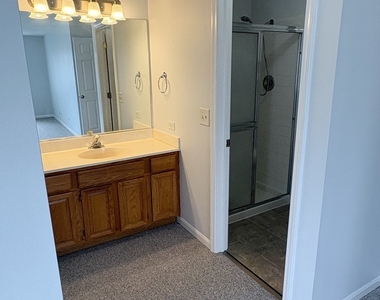 227 Brett Circle - Photo Thumbnail 20