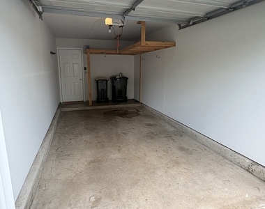 227 Brett Circle - Photo Thumbnail 27
