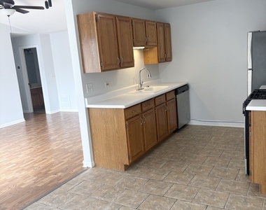 227 Brett Circle - Photo Thumbnail 8