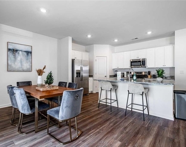 8317 Hunters Grove Road - Photo Thumbnail 8