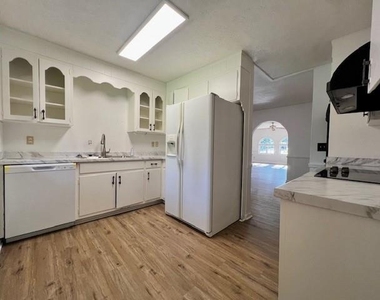 12610 Providence Road - Photo Thumbnail 6