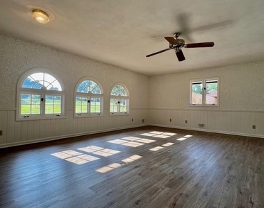 12610 Providence Road - Photo Thumbnail 3