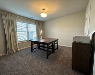 126 Auburn Crossing Drive - Photo Thumbnail 25