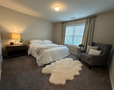 126 Auburn Crossing Drive - Photo Thumbnail 21