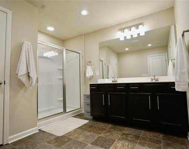 126 Auburn Crossing Drive - Photo Thumbnail 35