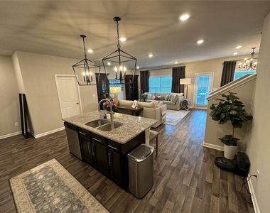 126 Auburn Crossing Drive - Photo Thumbnail 16