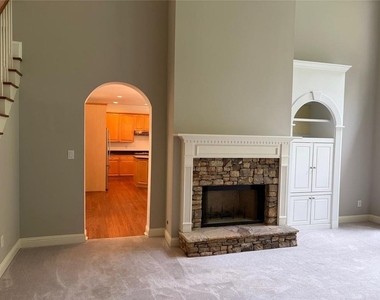 96 Highgrove Drive - Photo Thumbnail 8