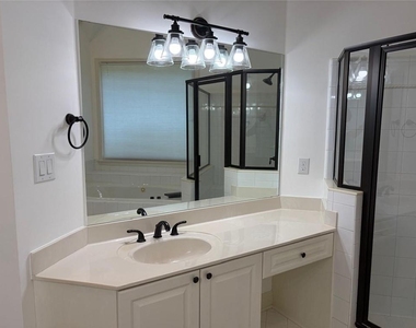 96 Highgrove Drive - Photo Thumbnail 11
