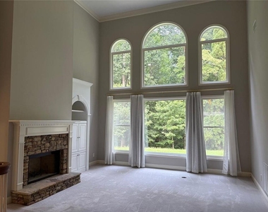 96 Highgrove Drive - Photo Thumbnail 6