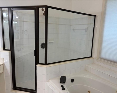 96 Highgrove Drive - Photo Thumbnail 12