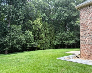 96 Highgrove Drive - Photo Thumbnail 23