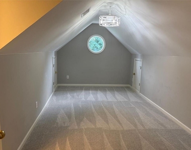 96 Highgrove Drive - Photo Thumbnail 18