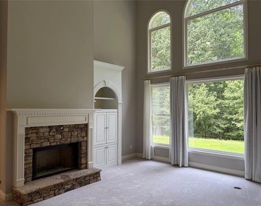 96 Highgrove Drive - Photo Thumbnail 7