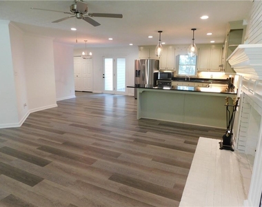 2460 Hinton Road - Photo Thumbnail 4