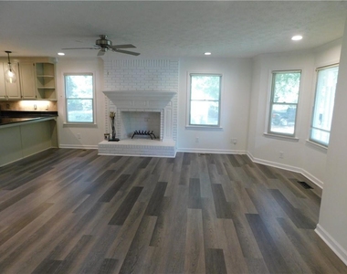 2460 Hinton Road - Photo Thumbnail 2