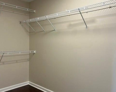 137 Avalon Drive - Photo Thumbnail 9