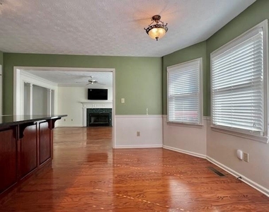 930 Cedar Bluff Trail Sw - Photo Thumbnail 6