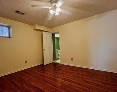 930 Cedar Bluff Trail Sw - Photo Thumbnail 20