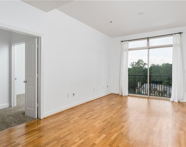 2626 Peachtree Road Nw - Photo Thumbnail 25