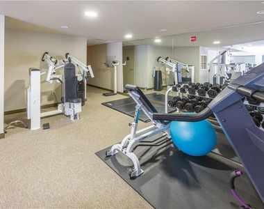 2626 Peachtree Road Nw - Photo Thumbnail 6