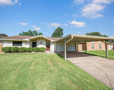 823 Parkhill Street - Photo Thumbnail 1